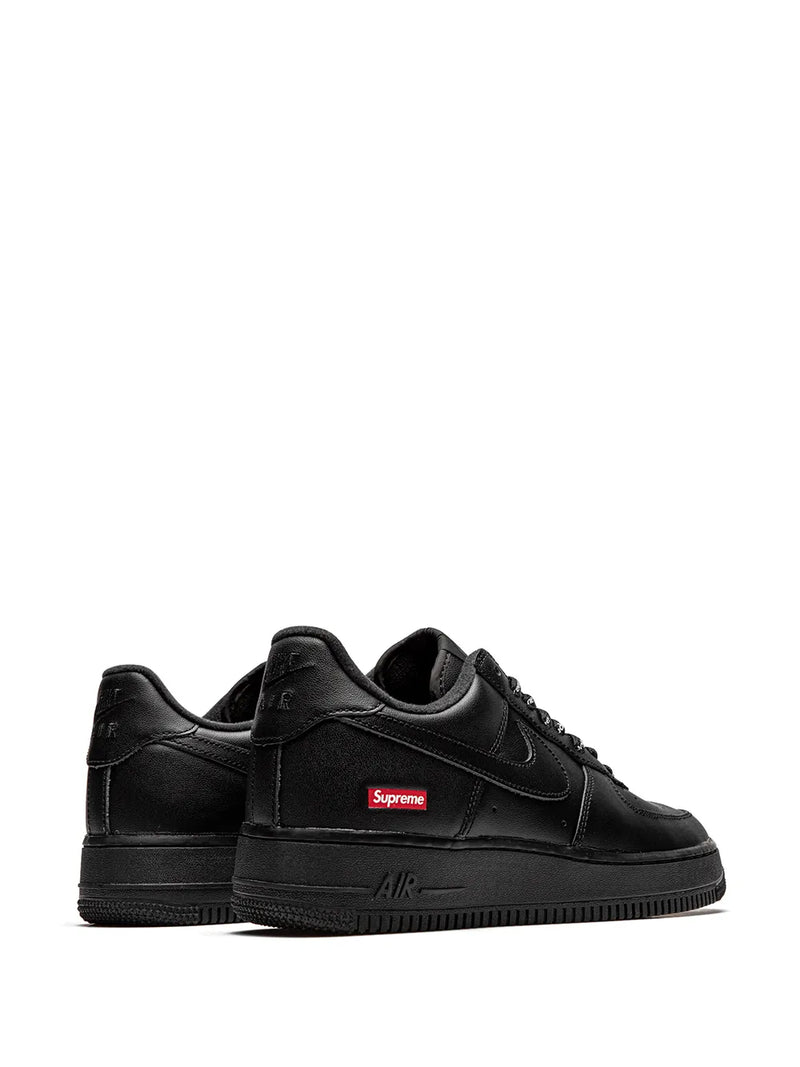 Nike Tênis x Supreme Air Force 1 Low