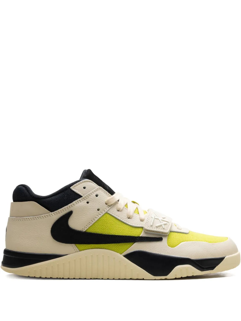 Jordan Tênis Jumpman Jack TR "Muslin/Black/Bright Cactus" x Travis Scott