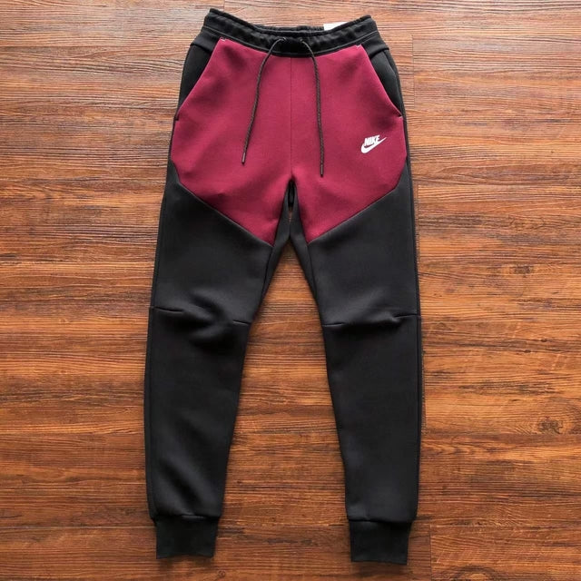 Conjunto Nike Tech Fleece Bordô/Preto