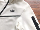 Conjunto Nike Tech Fleece Branco