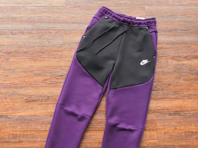 Conjunto Nike Tech Fleece Roxo
