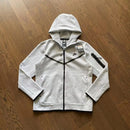 Conjunto Nike Tech Fleece Cinza